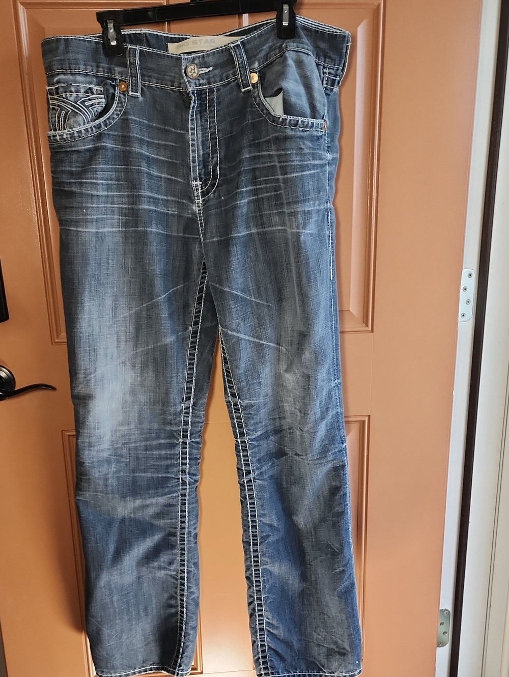 Big Star Men's Washed Blue Straight Jeans